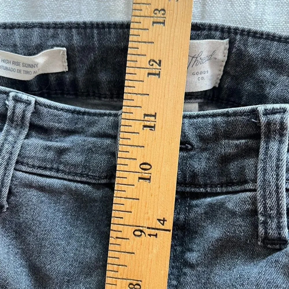 Universal Thread Dark Gray Denim High Rise Women's Skinny Ankle Jeans - 14/32